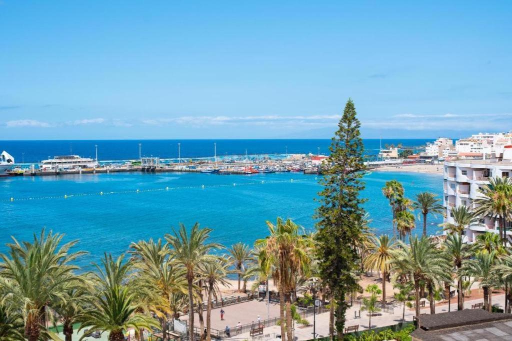 Comodoro Los Cristianos  Luaran gambar