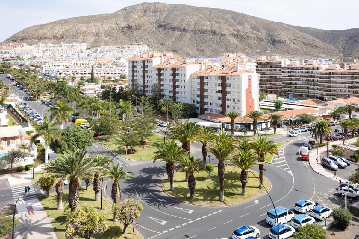 Comodoro Los Cristianos  Luaran gambar